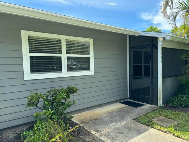 9033 SE Hobe Ridge Avenue, Hobe Sound, FL 33455