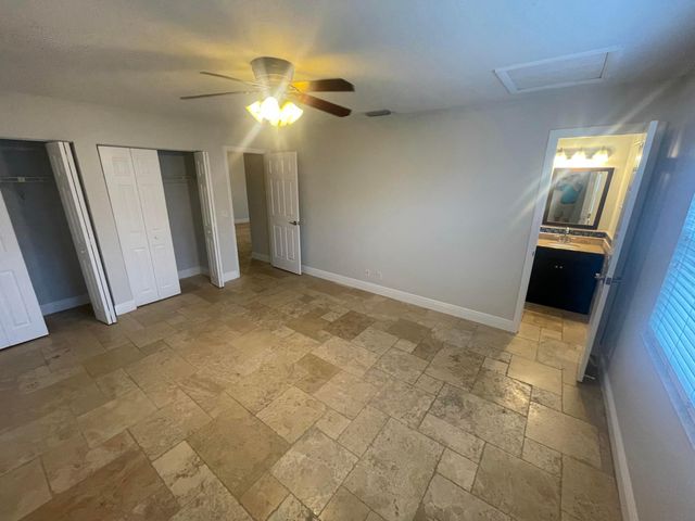 9033 SE Hobe Ridge Avenue, Hobe Sound, FL 33455
