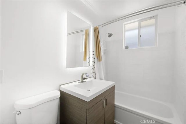 273 Cecil Place, Costa Mesa, CA 92627