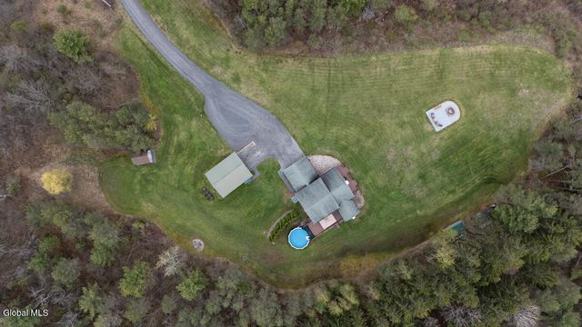 4 Debbie Drive, Altamont, NY 12009