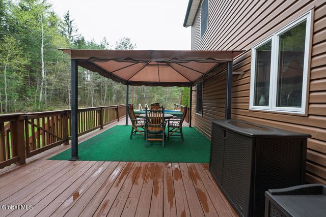 4 Debbie Drive, Altamont, NY 12009