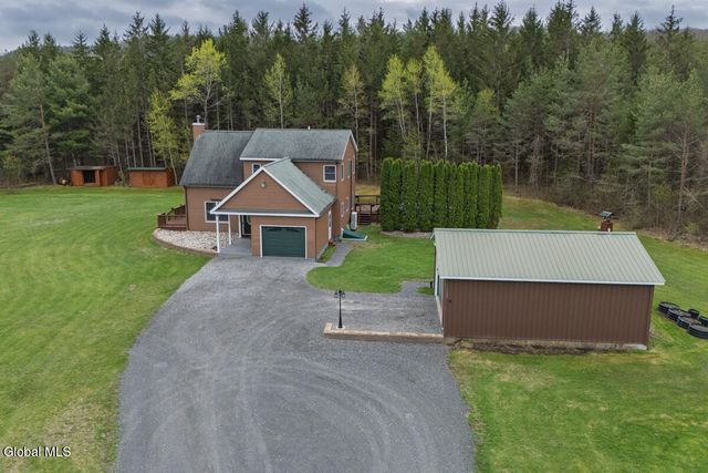 4 Debbie Drive, Altamont, NY 12009