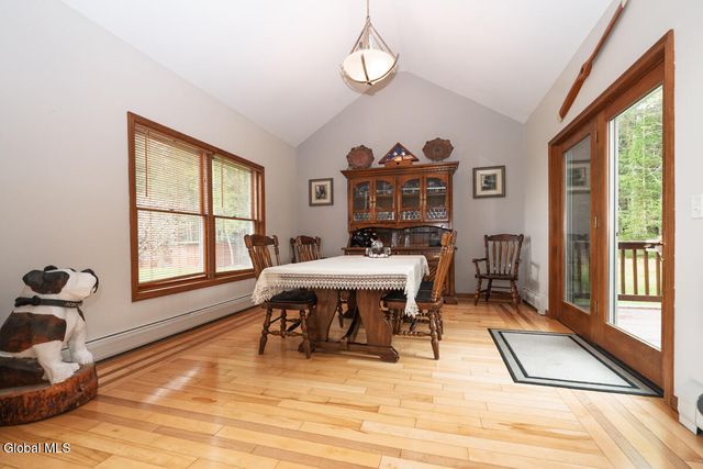 4 Debbie Drive, Altamont, NY 12009
