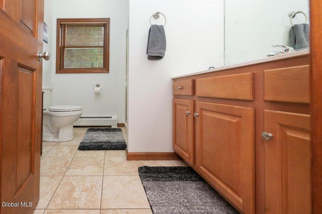 4 Debbie Drive, Altamont, NY 12009