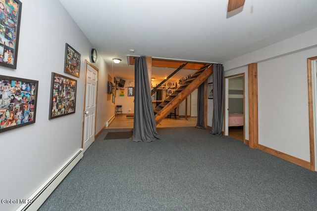 4 Debbie Drive, Altamont, NY 12009
