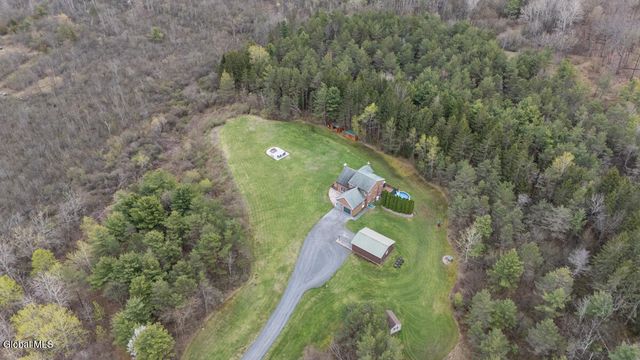4 Debbie Drive, Altamont, NY 12009