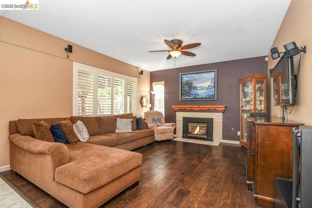 1040 Broadcreek Court, Brentwood, CA 94513