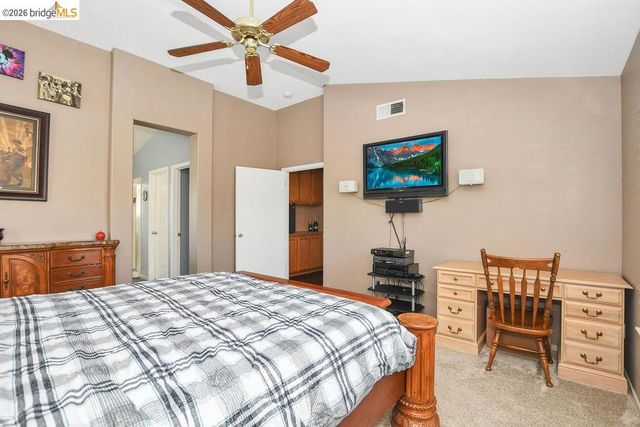 1040 Broadcreek Court, Brentwood, CA 94513