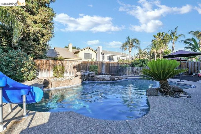 1040 Broadcreek Court, Brentwood, CA 94513