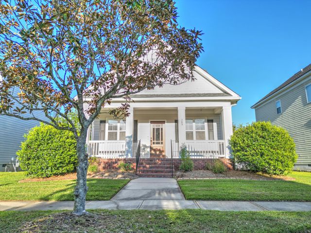 203 Hydrangea Street, Summerville, SC 29483