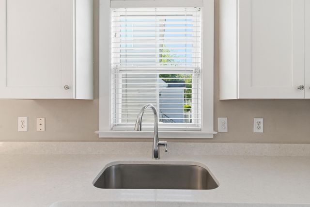 203 Hydrangea Street, Summerville, SC 29483