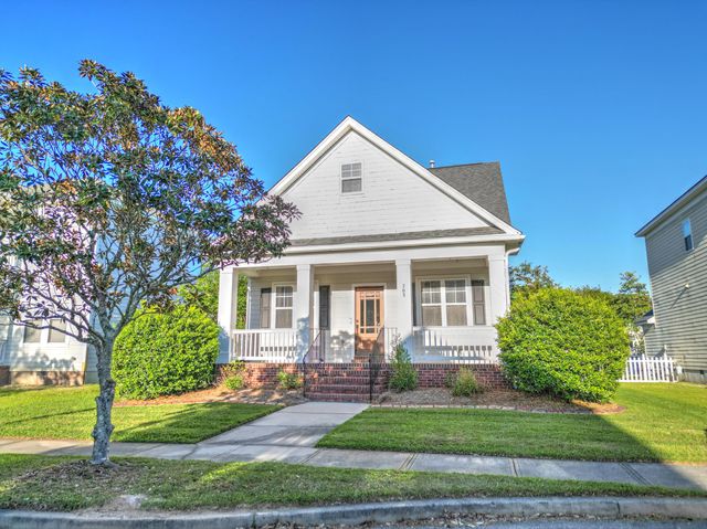 203 Hydrangea Street, Summerville, SC 29483
