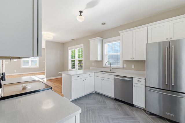 203 Hydrangea Street, Summerville, SC 29483