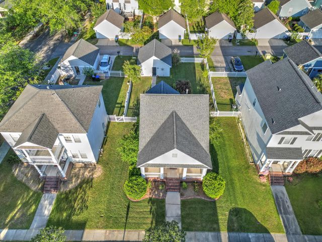 203 Hydrangea Street, Summerville, SC 29483