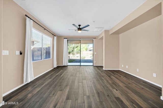 1834 W Owens Way, Anthem, AZ 85086