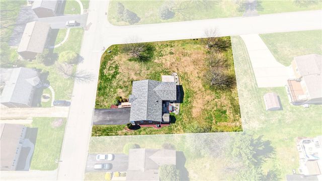 625 Stamford Drive, Hempfield Twp, PA 15601