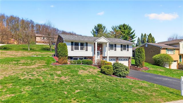 625 Stamford Drive, Hempfield Twp, PA 15601