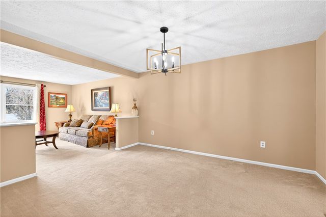 625 Stamford Drive, Hempfield Twp, PA 15601
