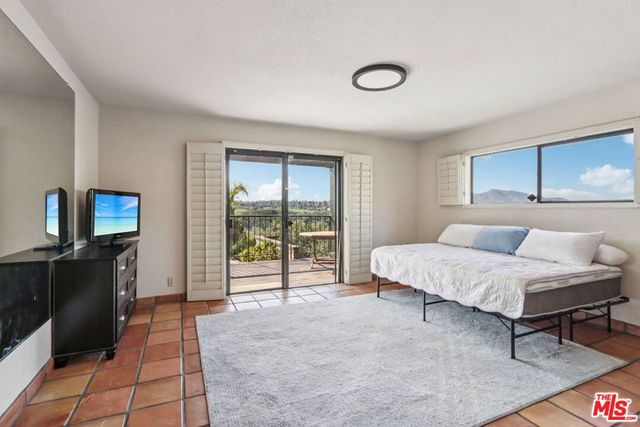 1821 Calle Petaluma, Thousand Oaks, CA 91360