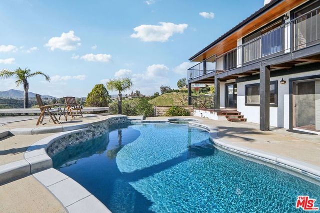 1821 Calle Petaluma, Thousand Oaks, CA 91360