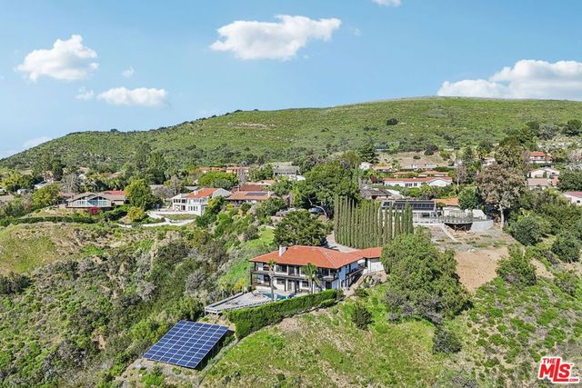 1821 Calle Petaluma, Thousand Oaks, CA 91360