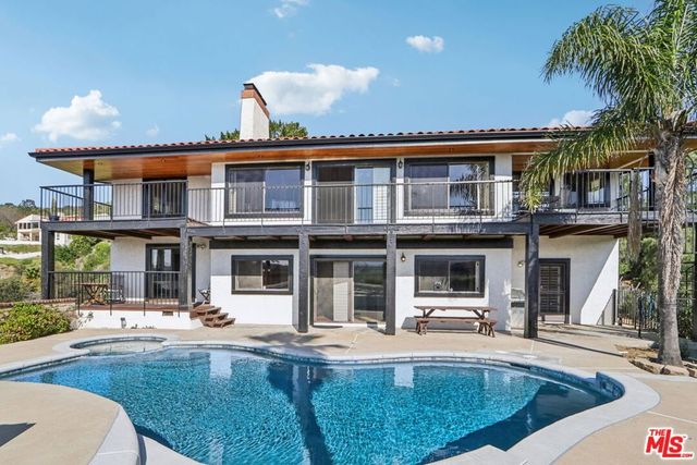 1821 Calle Petaluma, Thousand Oaks, CA 91360