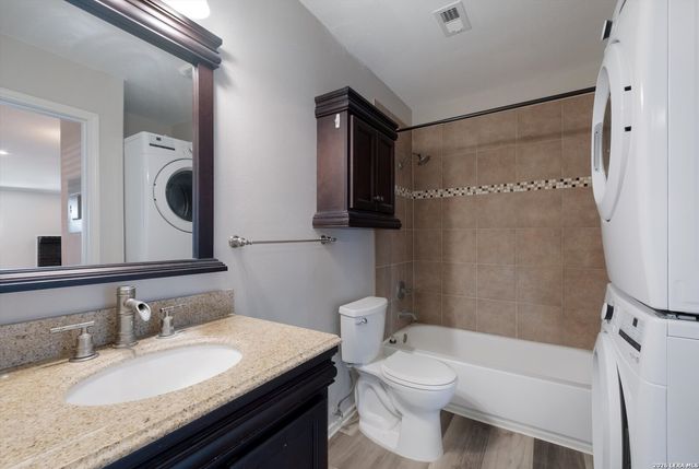 4803 Hamilton Wolfe Rd Apt 905, San Antonio, TX 78229