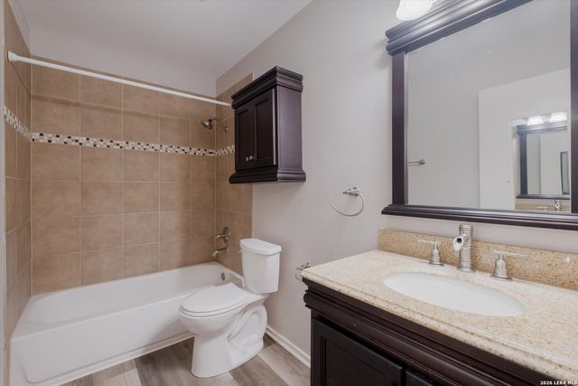 4803 Hamilton Wolfe Rd Apt 905, San Antonio, TX 78229