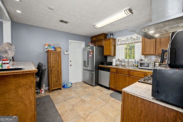 375 Wesley Park Drive, Jonesboro, GA 30238