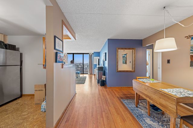 2015 S Finley Road 801, Lombard, IL 60148