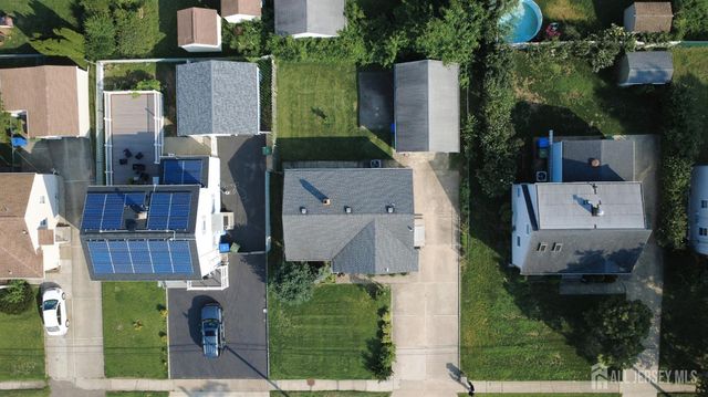 1064 Bordentown Avenue, Sayreville, NJ 08859