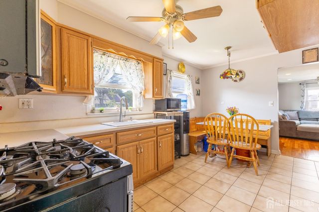 1064 Bordentown Avenue, Sayreville, NJ 08859