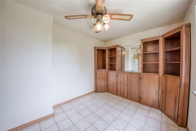 660 Valemont Dr, Verona, PA 15147