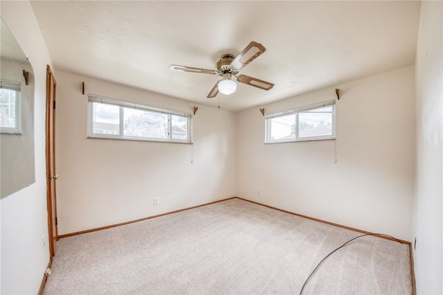 660 Valemont Dr, Verona, PA 15147