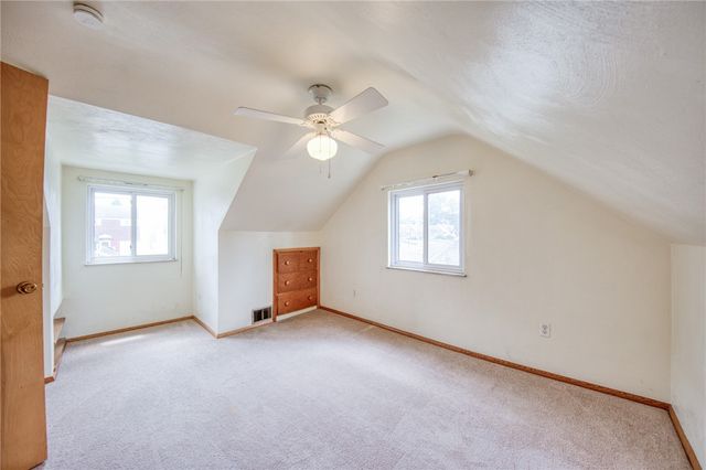 660 Valemont Dr, Verona, PA 15147