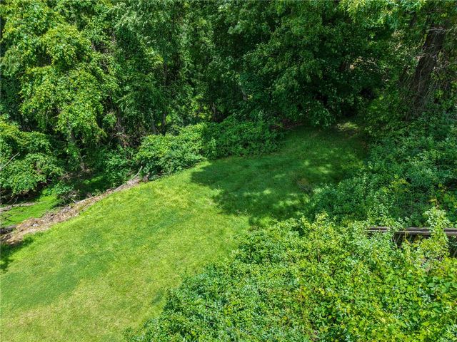 660 Valemont Dr, Verona, PA 15147