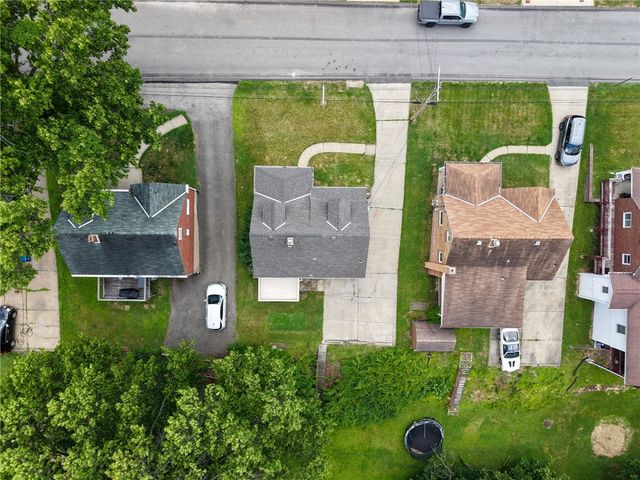660 Valemont Dr, Verona, PA 15147