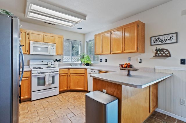 3574 Bearwood Place, Anderson, CA 96007