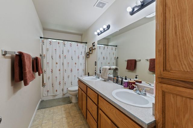 3574 Bearwood Place, Anderson, CA 96007