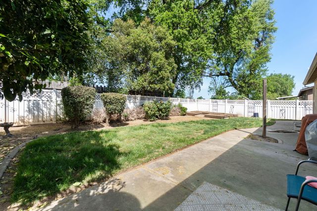 3574 Bearwood Place, Anderson, CA 96007