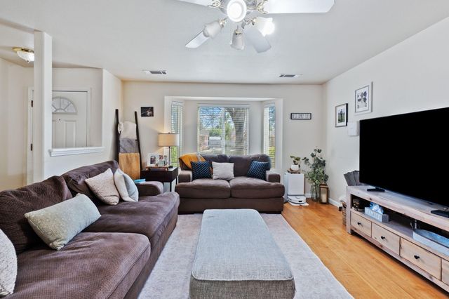 3574 Bearwood Place, Anderson, CA 96007