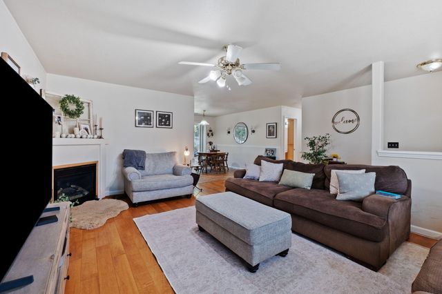 3574 Bearwood Place, Anderson, CA 96007