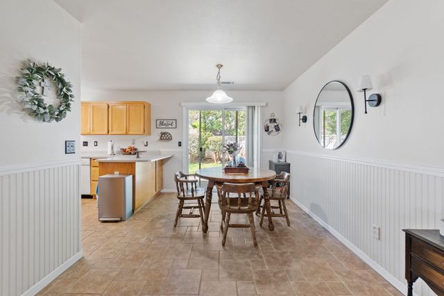 3574 Bearwood Place, Anderson, CA 96007