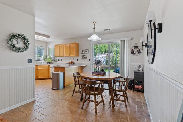 3574 Bearwood Place, Anderson, CA 96007