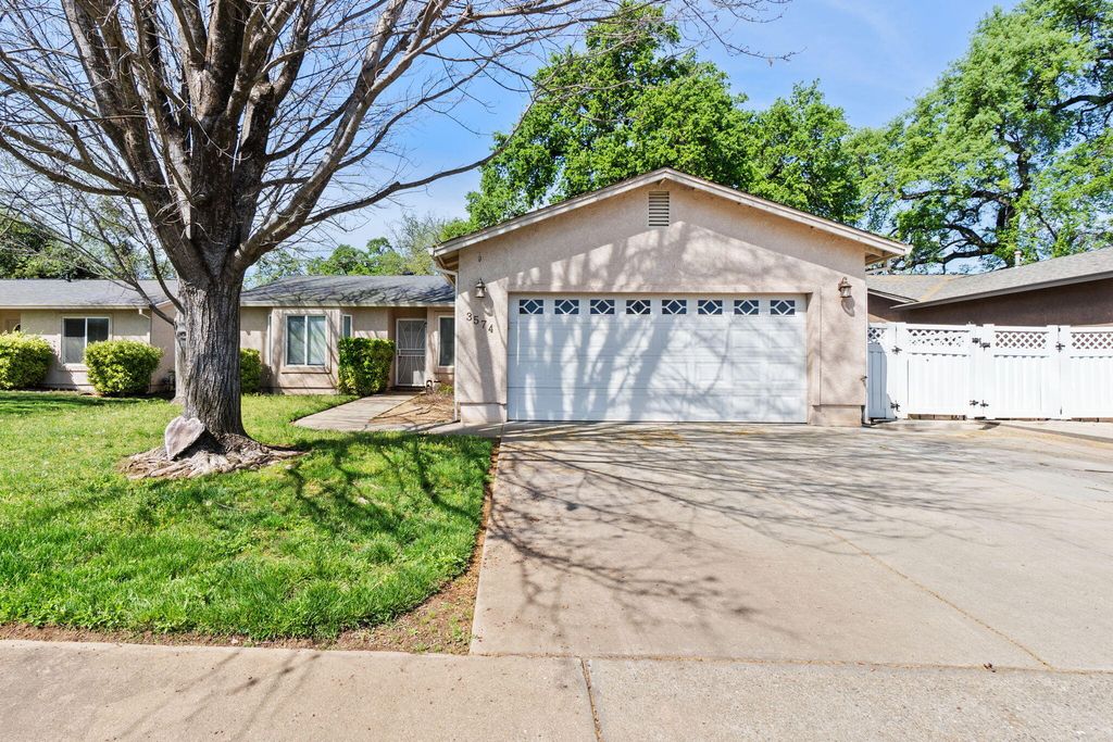 3574 Bearwood Place, Anderson, CA 96007