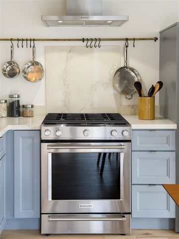 1447 Kains Ave, Berkeley, CA 94702