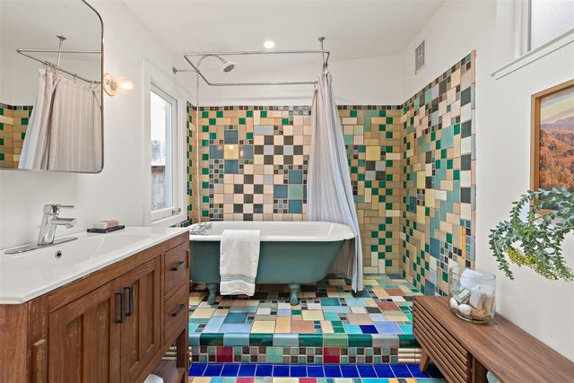 1447 Kains Ave, Berkeley, CA 94702