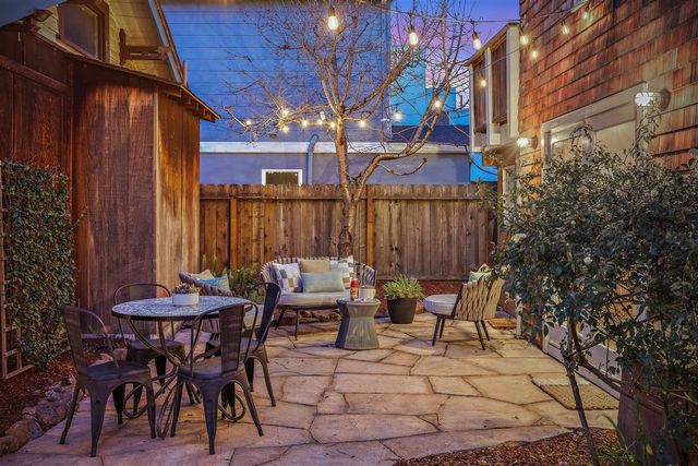 1447 Kains Ave, Berkeley, CA 94702