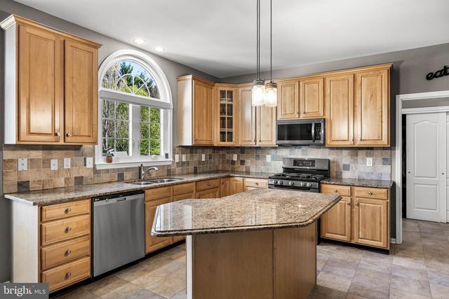17 CHASE RD, Lumberton, NJ 08048