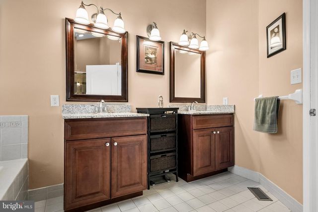 17 CHASE RD, Lumberton, NJ 08048